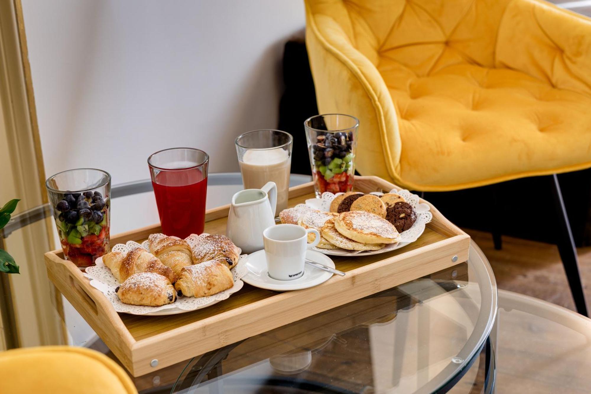 Piazza Farnese Luxury Couette-café 2*