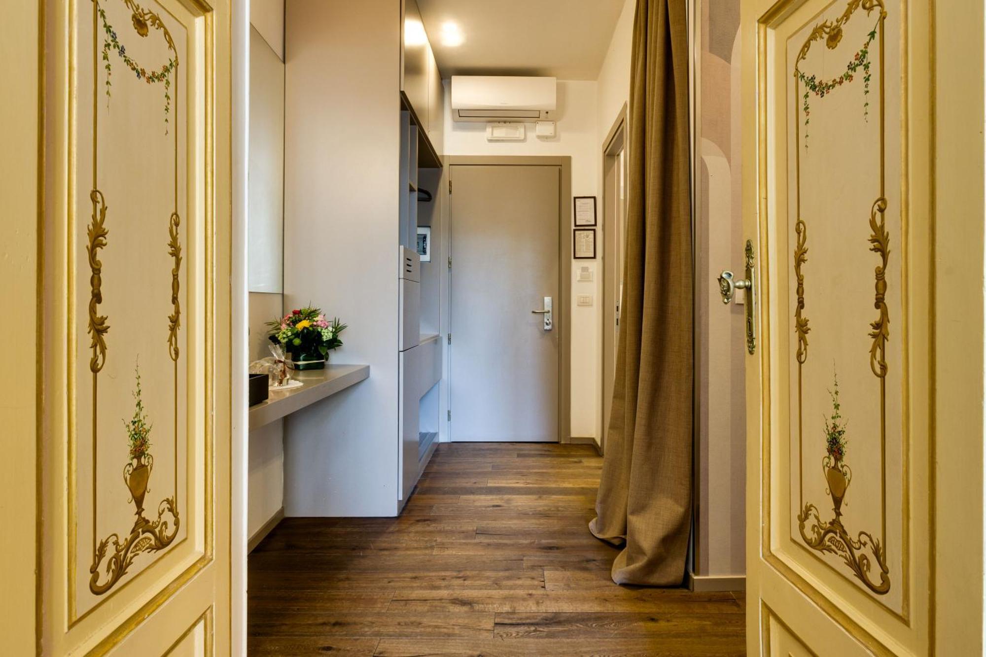 Piazza Farnese Luxury Couette-café