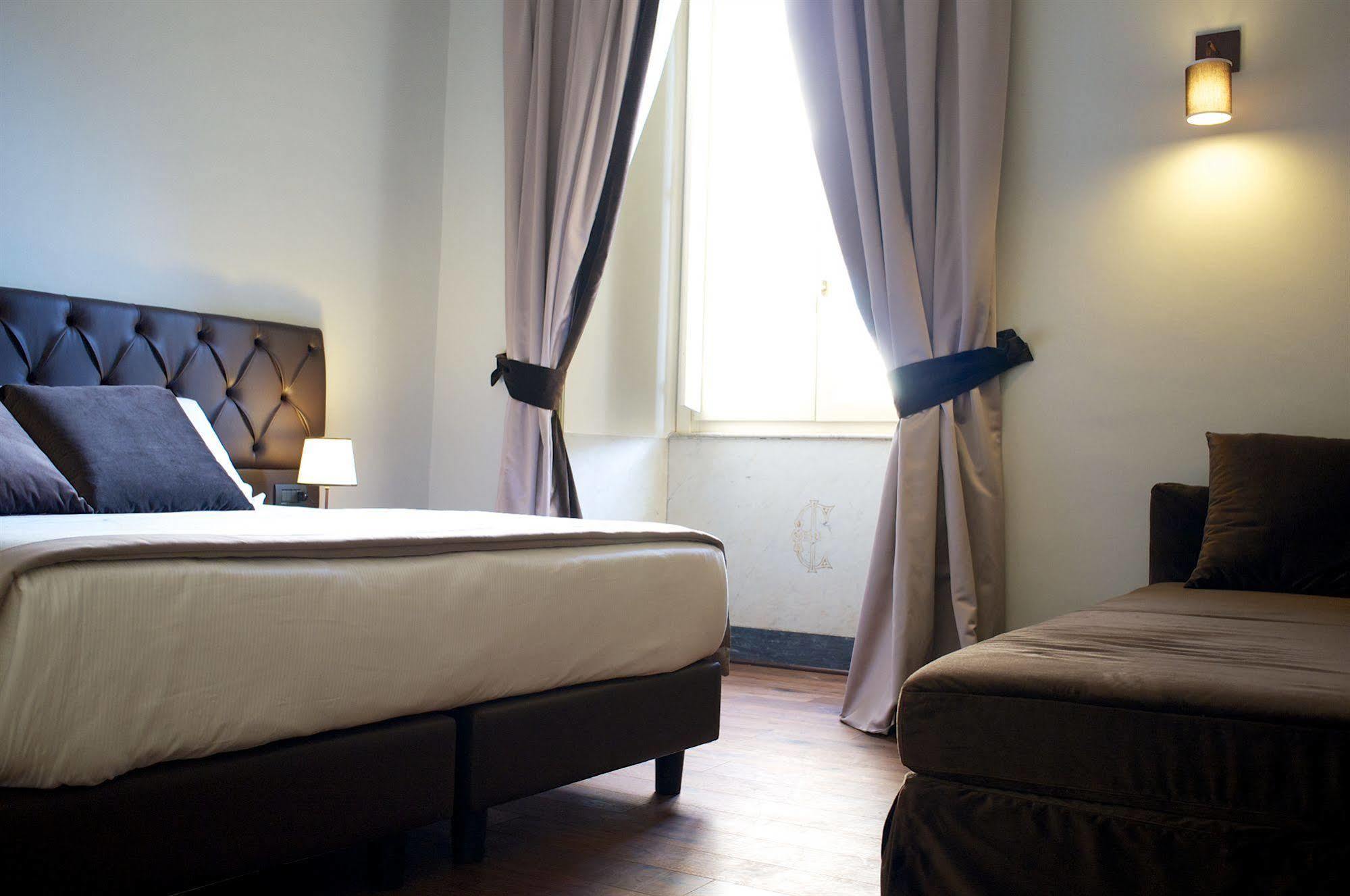Piazza Farnese Luxury Couette-café Rome